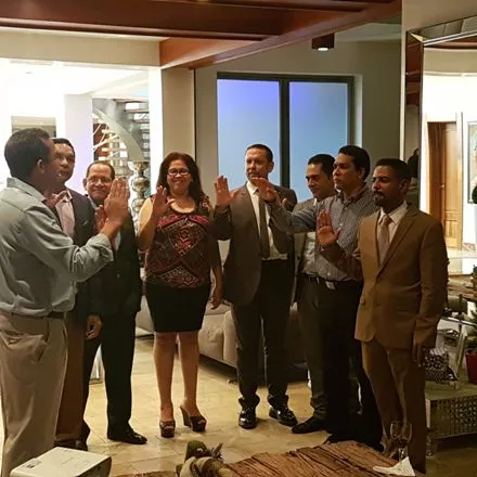 jpg-foto-juramentacion-academia-cirugia-plastica