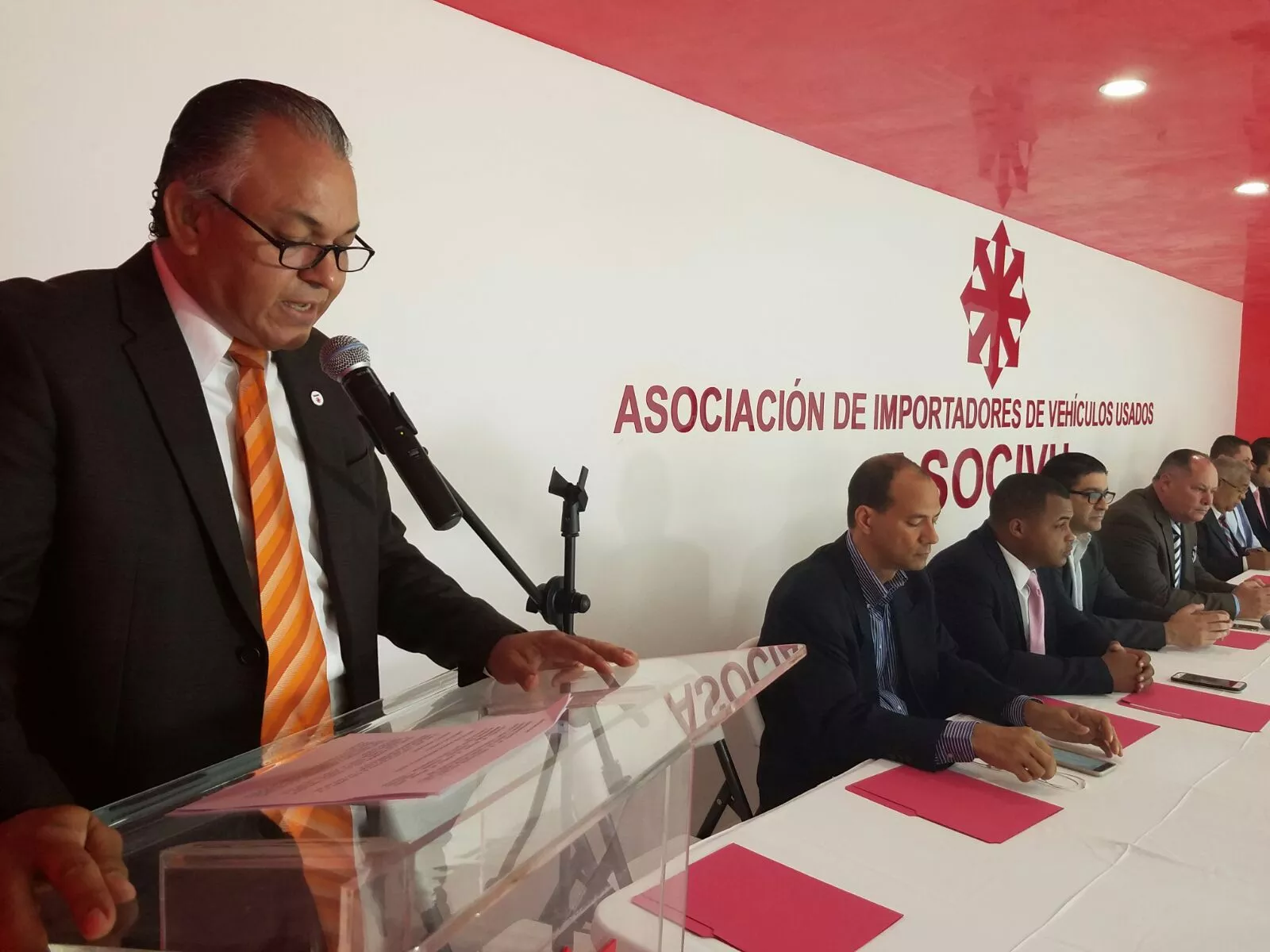 luis-manuel-pena-presidente-ejecutivo-de-asocivu-1