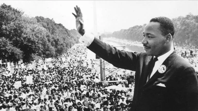 brand_bio_bio_martin-luther-king-jr-mini-biography_0_172243_sf_hd_768x432-16×9