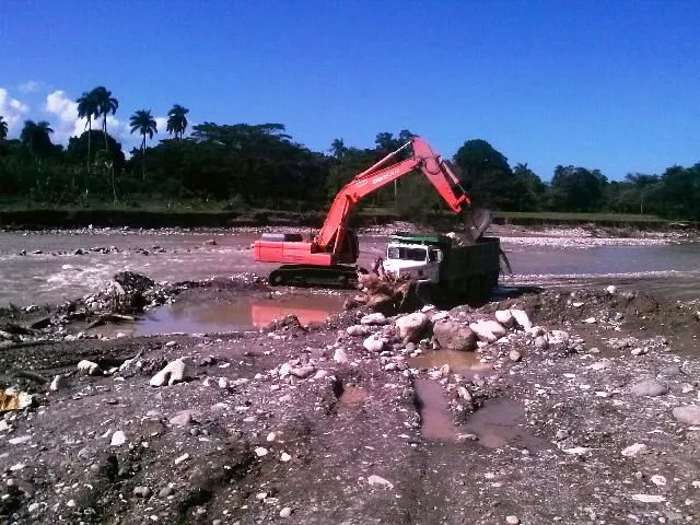 gracera-sigue-extinguiendo-el-rio-bajabonico-en-imbert-1