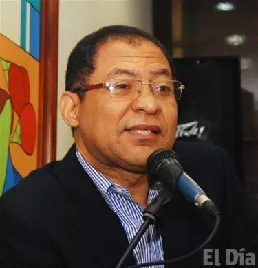 Luis Vergés, psicólogo