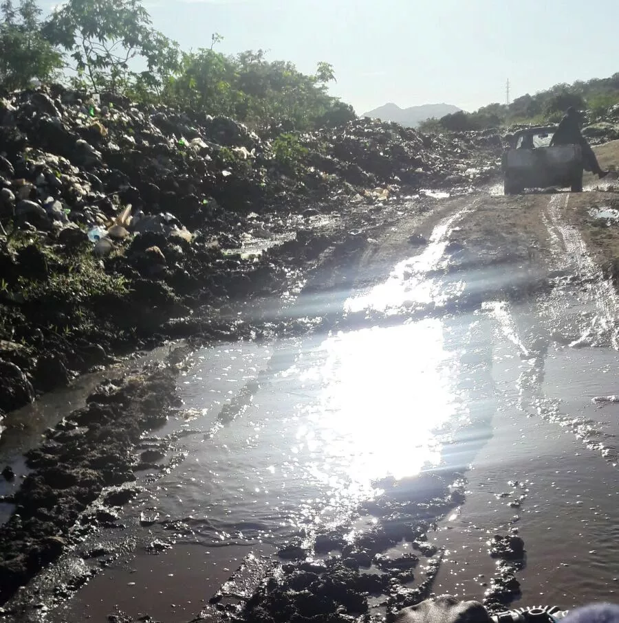 moradores-en-comunidades-de-imbert-solicitan-reparacion-de-carreteras-y-caminos-vecinales-2