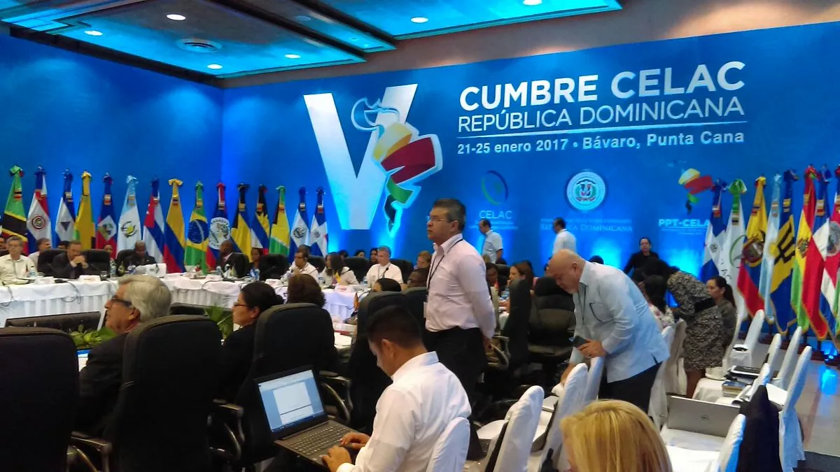 mix cumbre Celac