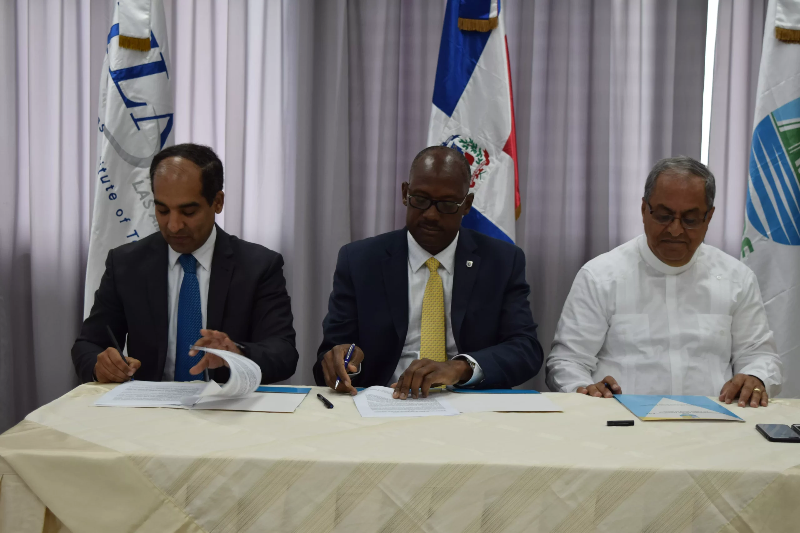 convenio-itla-asde-vicaria-episcopal-este-y-fundacion-aprende-caminos