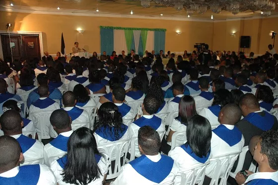 graduandos-de-espalda