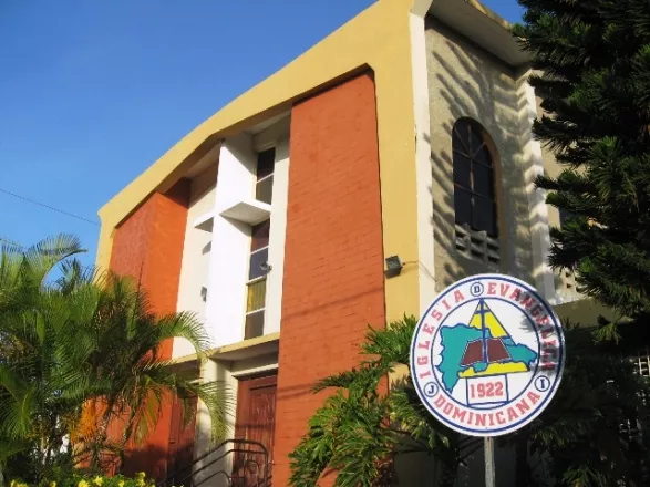 ladrones-saquean-iglesia-evangelica-dominicana-en-puerto-plata-portada