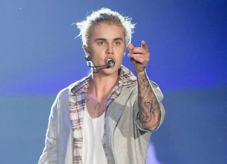 el-cantante-canadiense-justin-bieber-_792_573_1495139