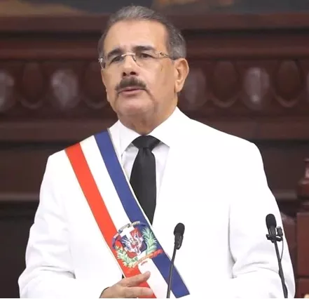 dominicanos-ny-consideran-desacertada-pedir-renuncia-presidente-medina