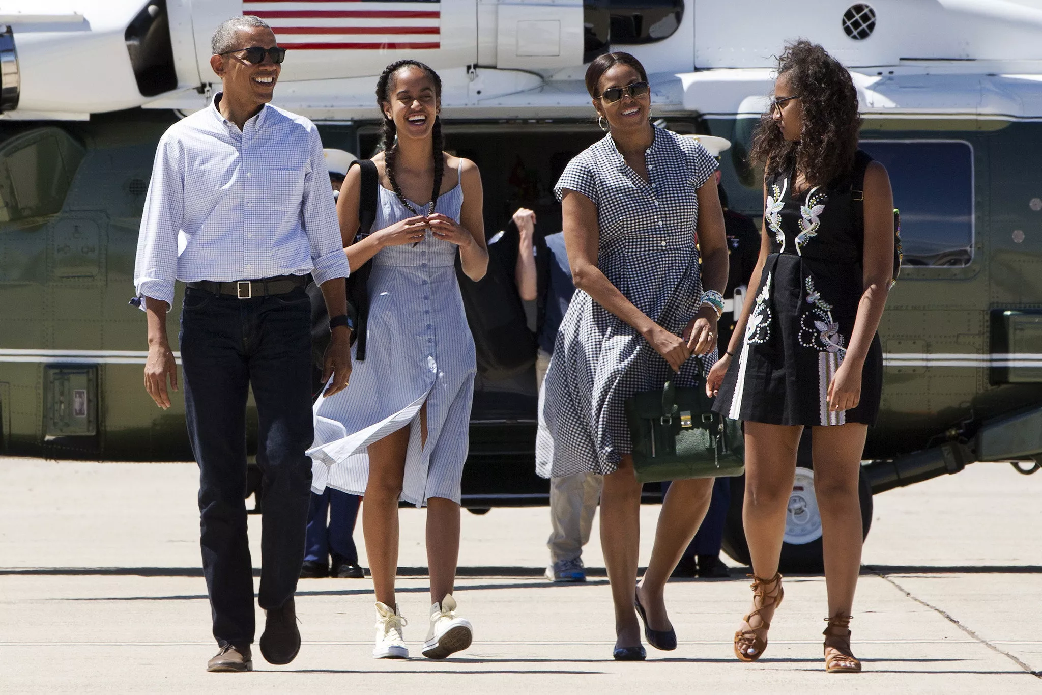barack-obama-michelle-obama-malia-obama-sasha-obama-9cce962b840129ad