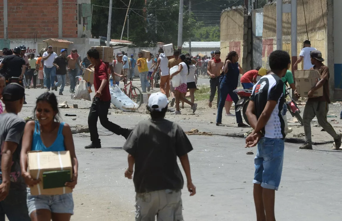 VENEZUELA-CRISIS-LOOTINGS