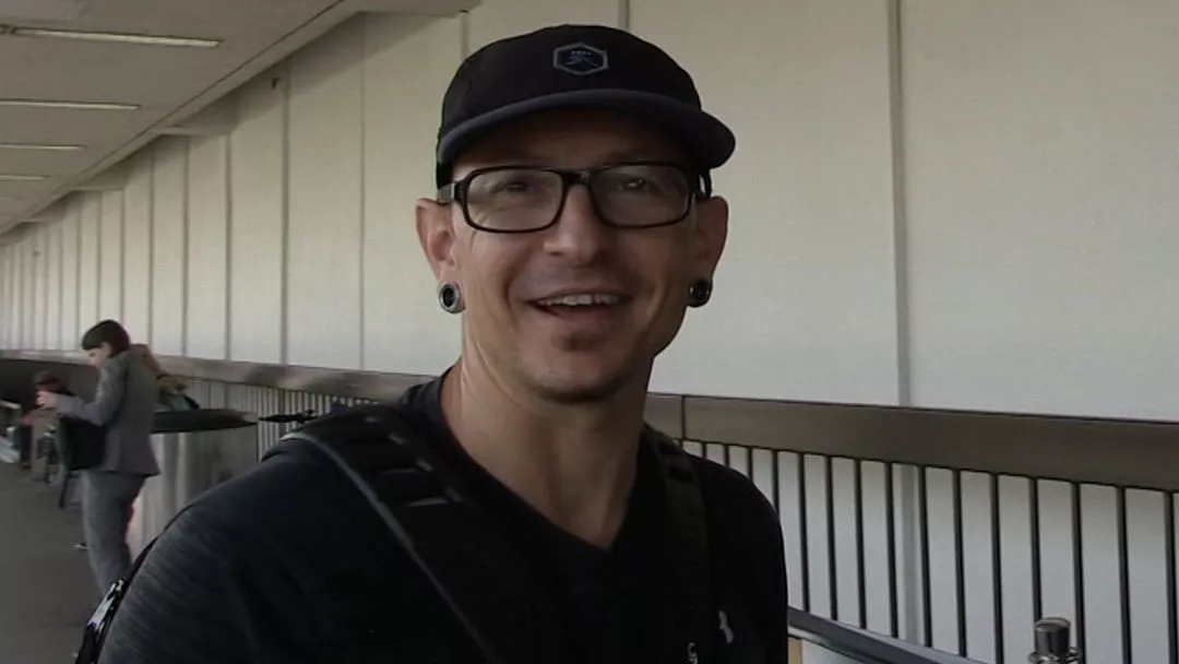 072017-chester-bennington-kal-1080×608