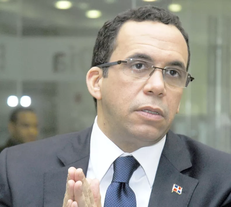 Andres Navarro,canciller