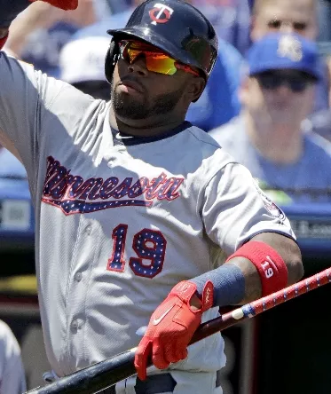 Twins Royals Baseball
