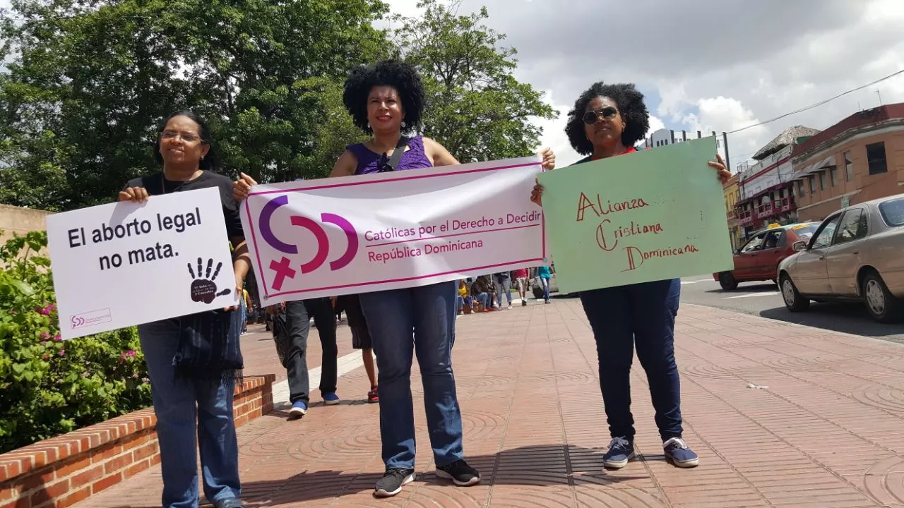 alianza-cristiana-dominicana-en-manifestacion-de-apoyo-a-3-causales