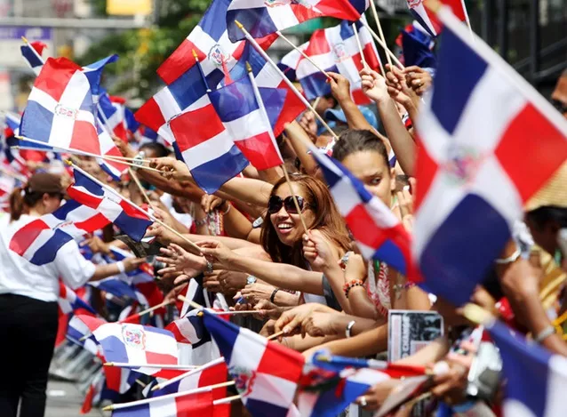 dominicanos-ny-contentos-porque-ley-salud-de-trump-ya-no-pasara