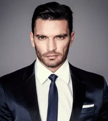 Julián Gil. Alegría