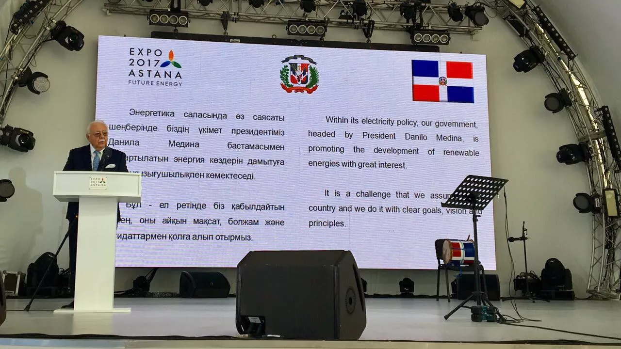 el-ministro-antonio-isa-conde-en-su-ponencia-en-expo-astana-2017