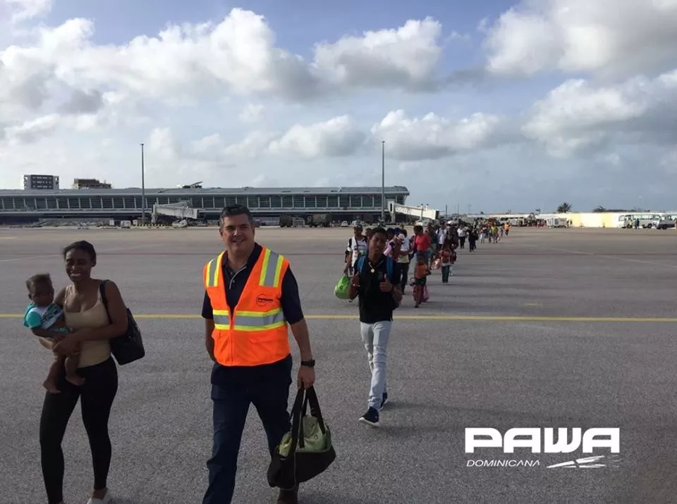 cientos-de-dominicanos-residentes-en-san-marteen-regresaron-al-pais-en-u