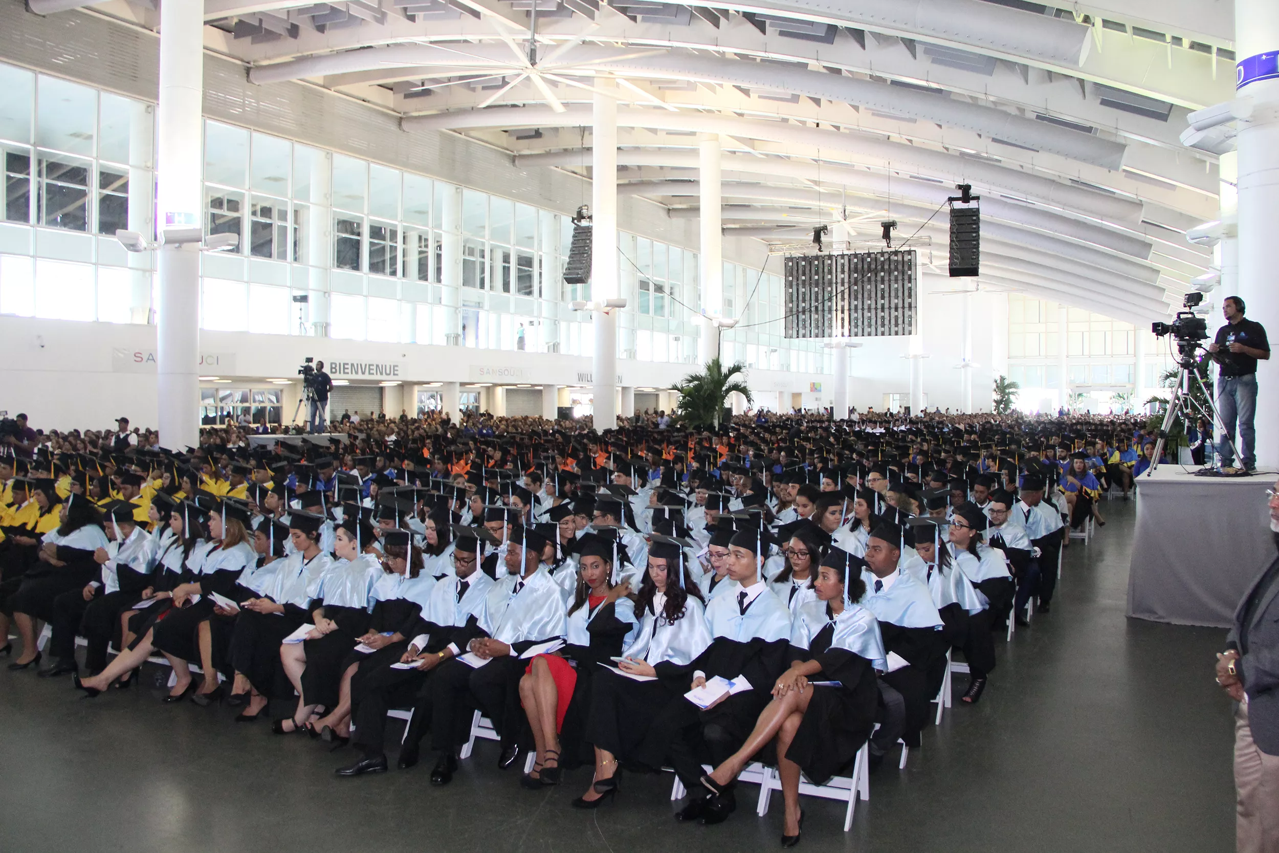 foto-4-vista-parcial-de-los-graduandos
