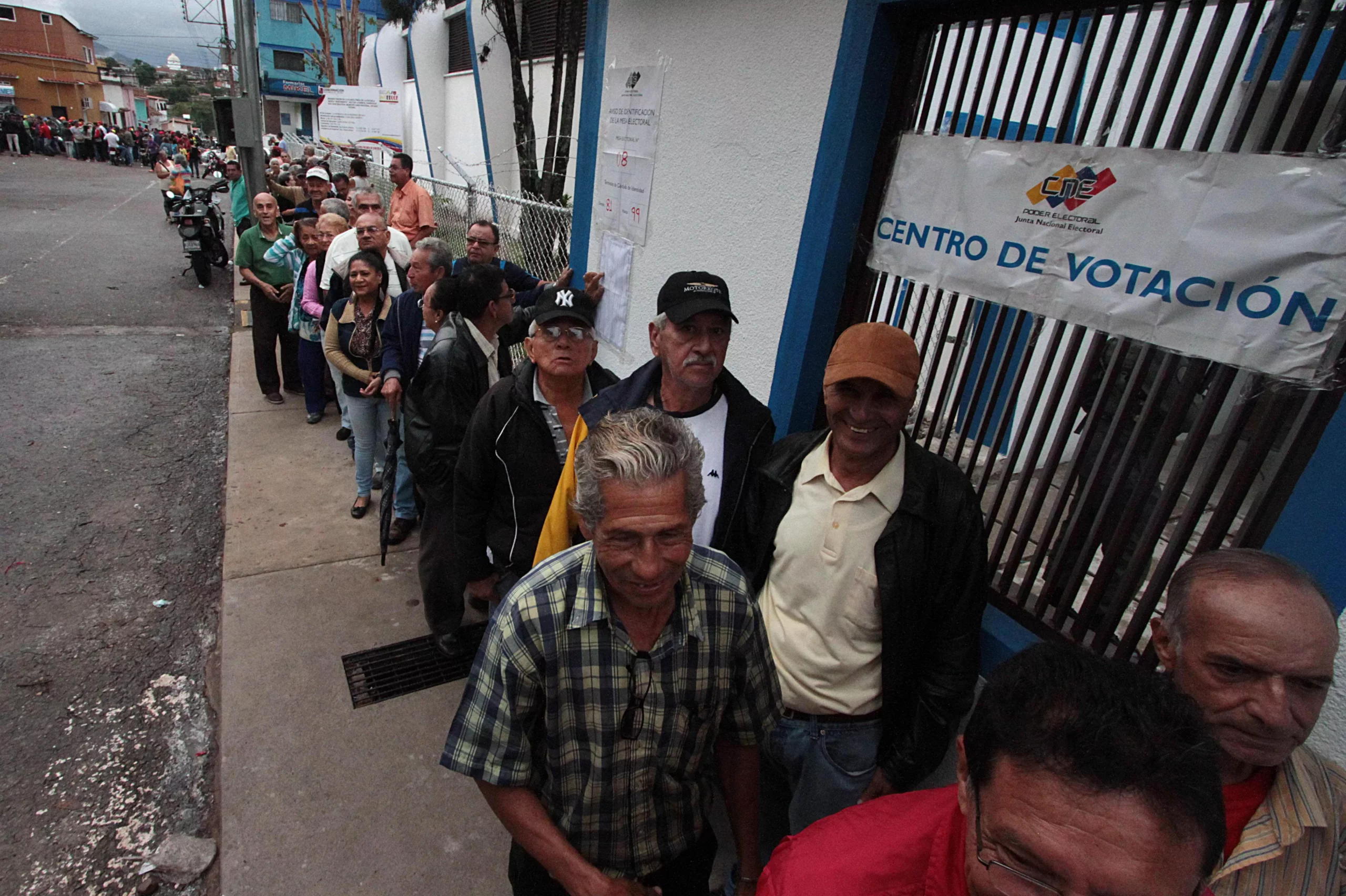 VENEZUELA-ELECTIONS-REGIONAL-VOTE
