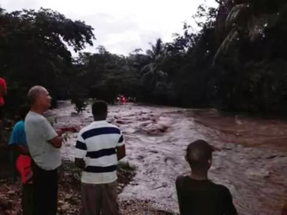 comunidades-de-montellano-incomunicadas-por-falta-de-puente-y-creciente-del-rio-camu