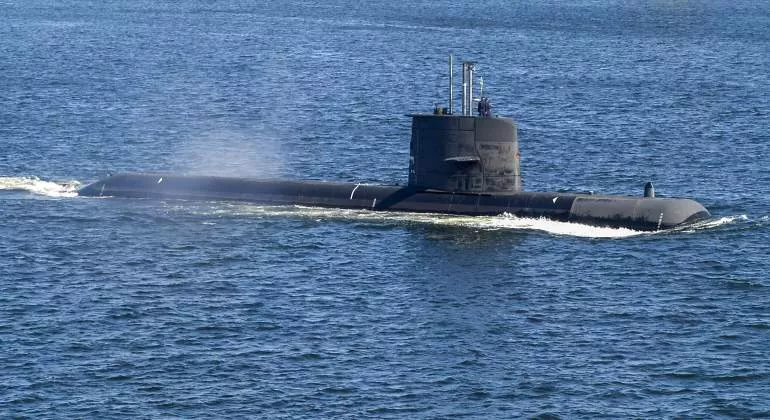 submarino-dreamstime