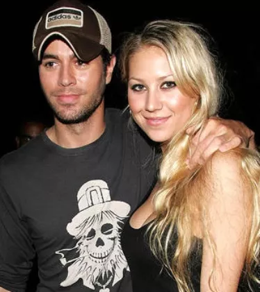 Alegria. La pareja Enrique Iglesias y Anna Kournikova. Hoy. Fuente Externa
