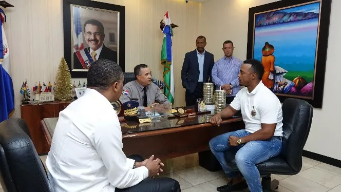 reunion-pelotero-jean-segura-con-director-pn