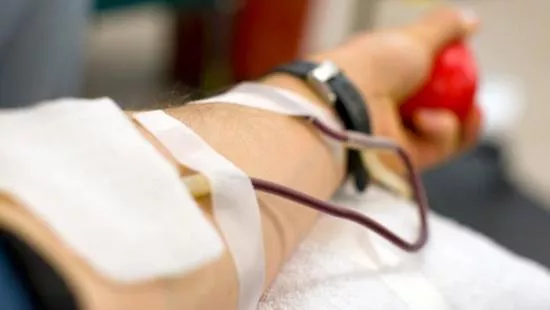 20180110090534_israel-permitira-donar-sangre-a-los_tn0