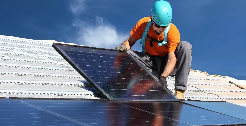 economia. paneles solares