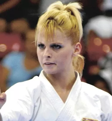 maria dimitrova  de karate/hoy/carlos alonzo/8/5/2015