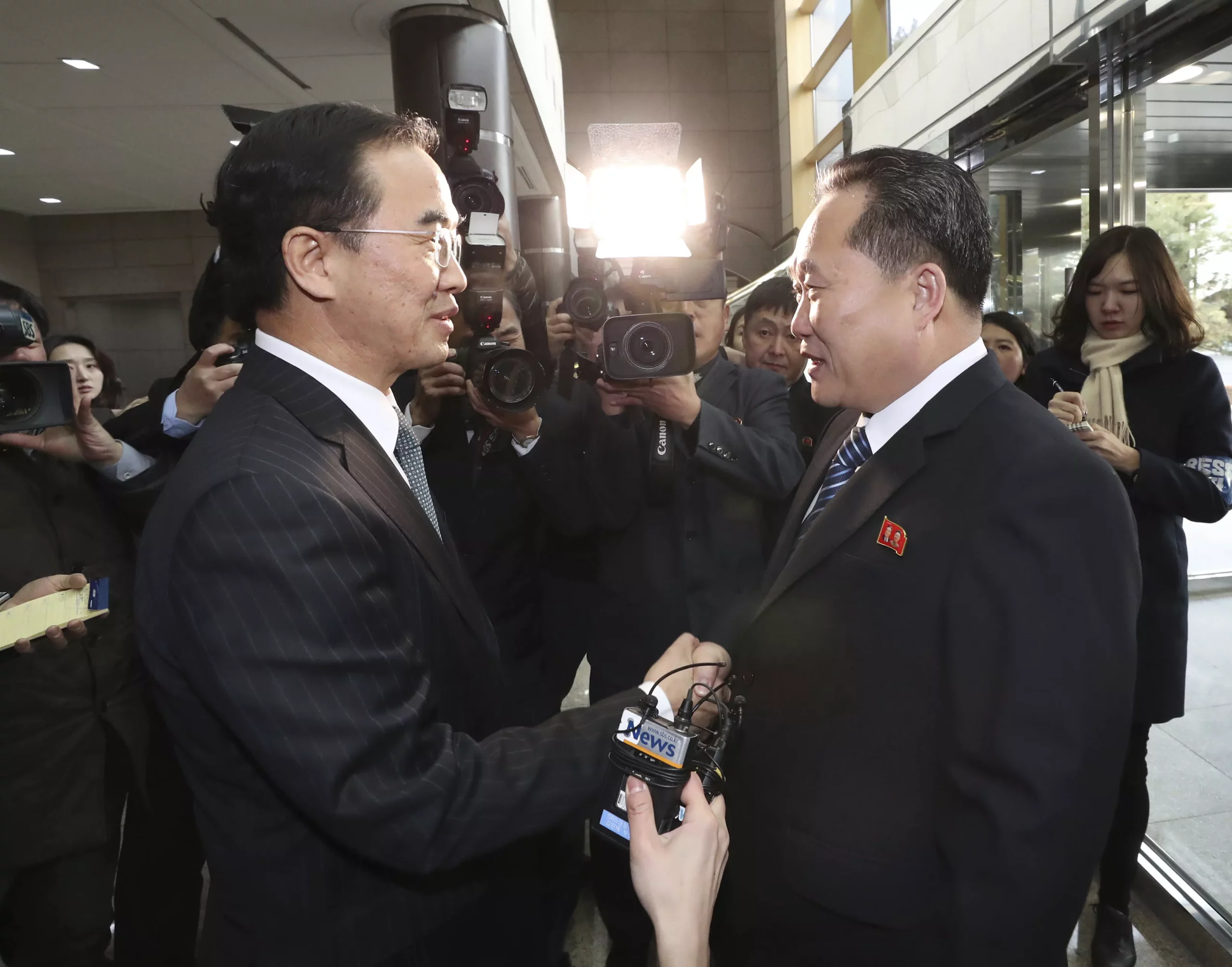 Cho Myoung-gyon, Ri Son Gwon