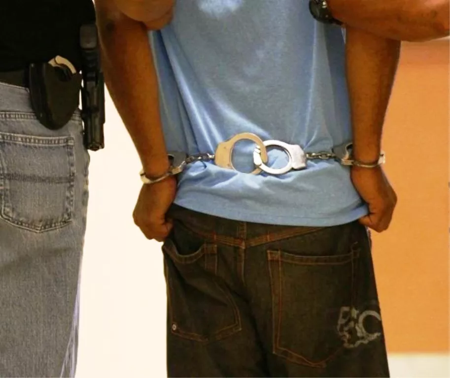 policia-nacional-apresa-joven-quien-mato-otro-de-un-estocada-en-sector-de-puerto-plata