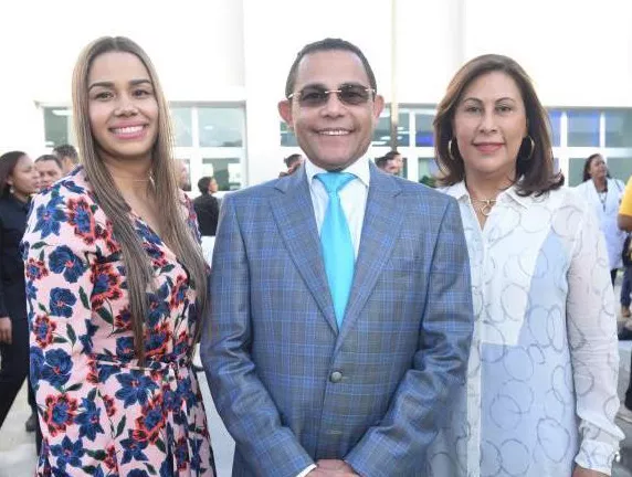 Maria Marte, Rafael Ovalles y Edilí Rodríguez.
