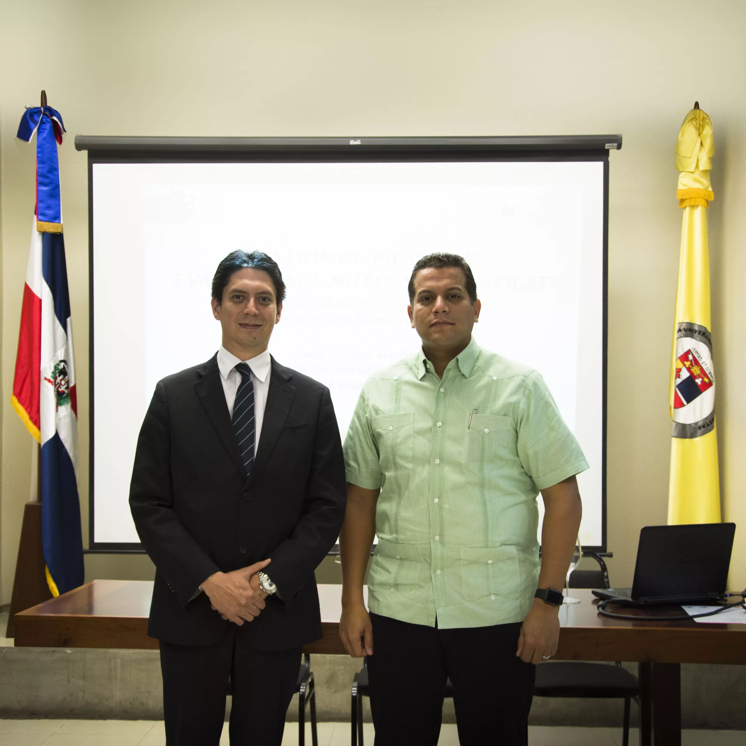 1-foto-principal-juan-carlos-medina-y-franklin-glass