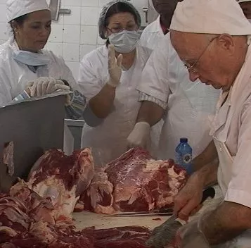 Jean Claude Demont experto en corte de carne