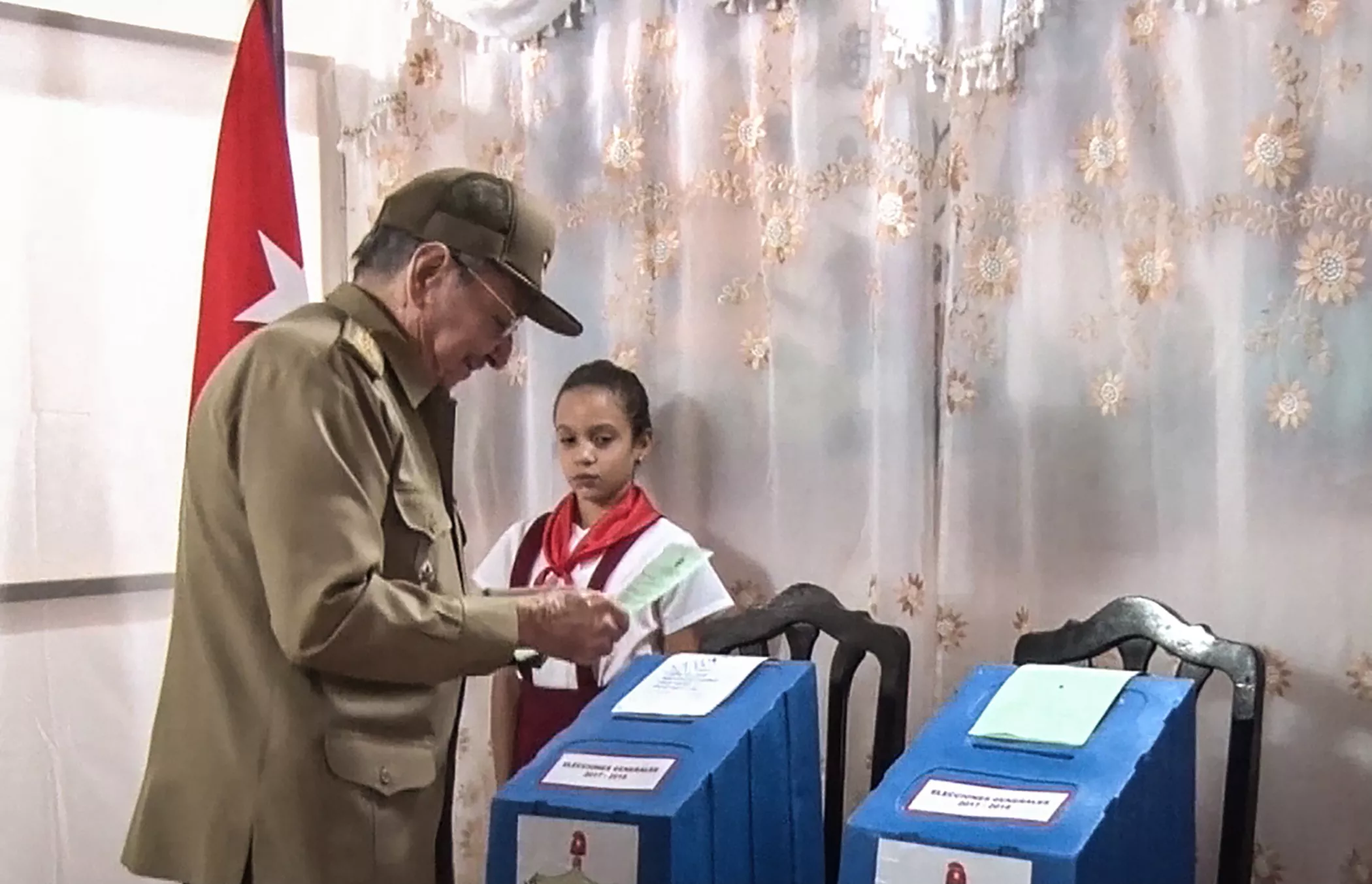 CUBA-ELECTION-CASTRO
