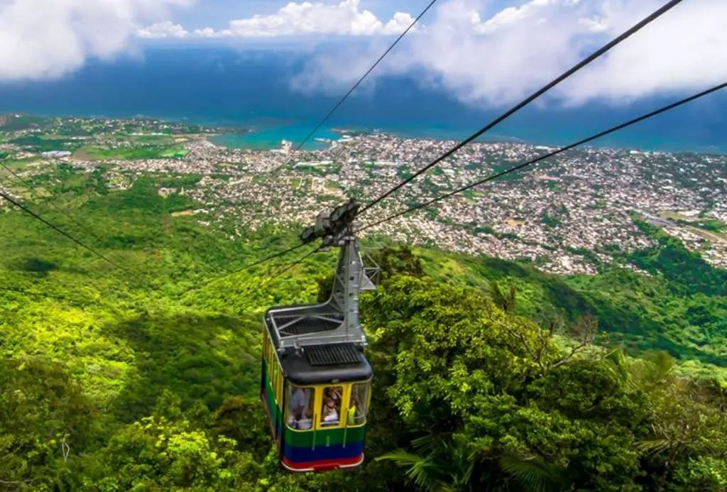 destacan-visitas-de-miles-extranjeros-y-criollos-al-teleferico-turistico-de-puerto-plata
