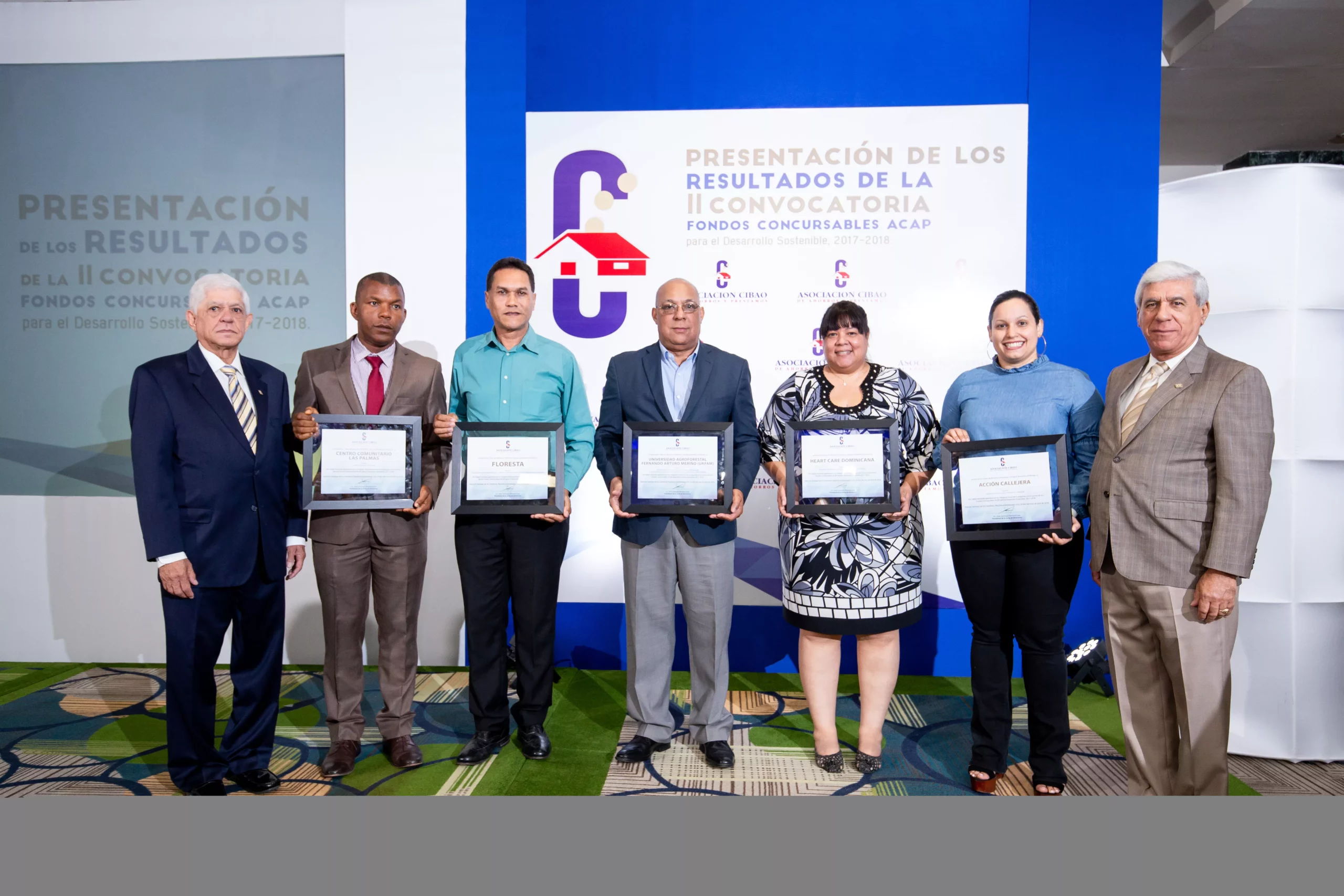 ejecutivos-de-acap-y-los-ganadores-de-la-seguna-convocatoria-fondos-concursables-acap