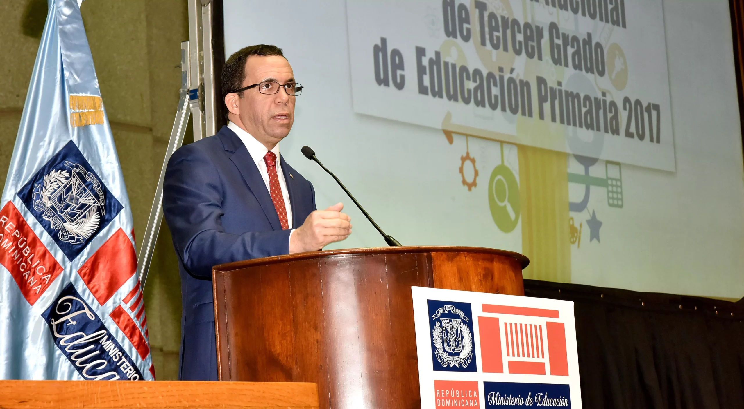 navarro-presenta-resultados-1