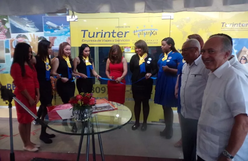inauguran-oficina-turinter