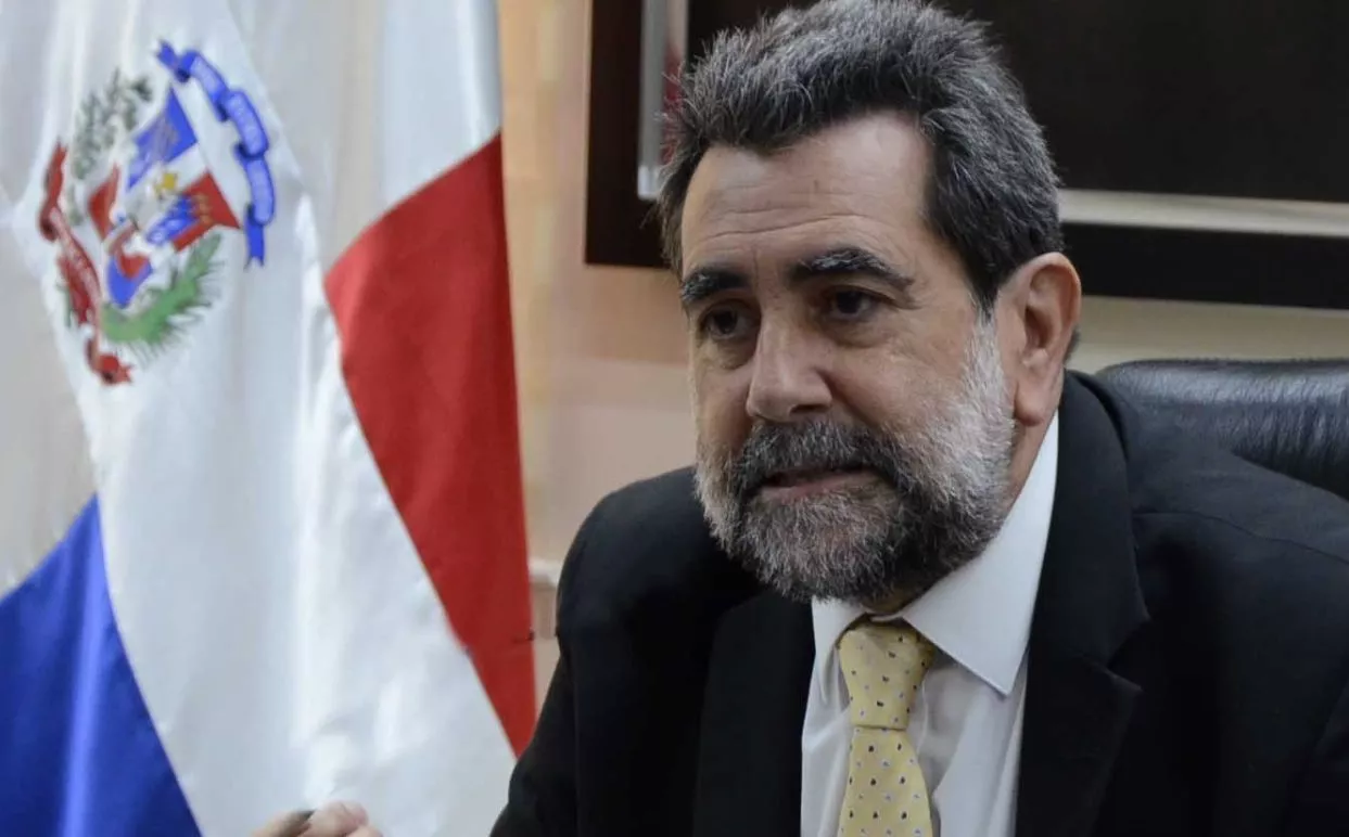 Entrevista al señor Enrique Deibe, OIT/CINTERFOR,director de /foto Jose de Leon