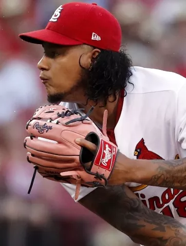 Reds Cardinals Baseball