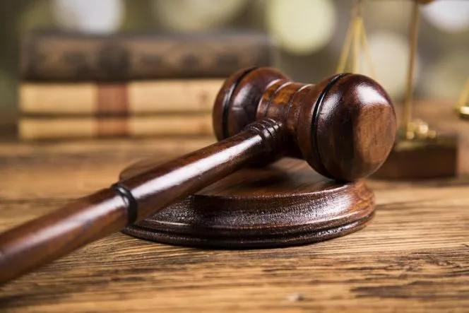 20 años de prisión para hombre que agredió a expareja en recinto universitario