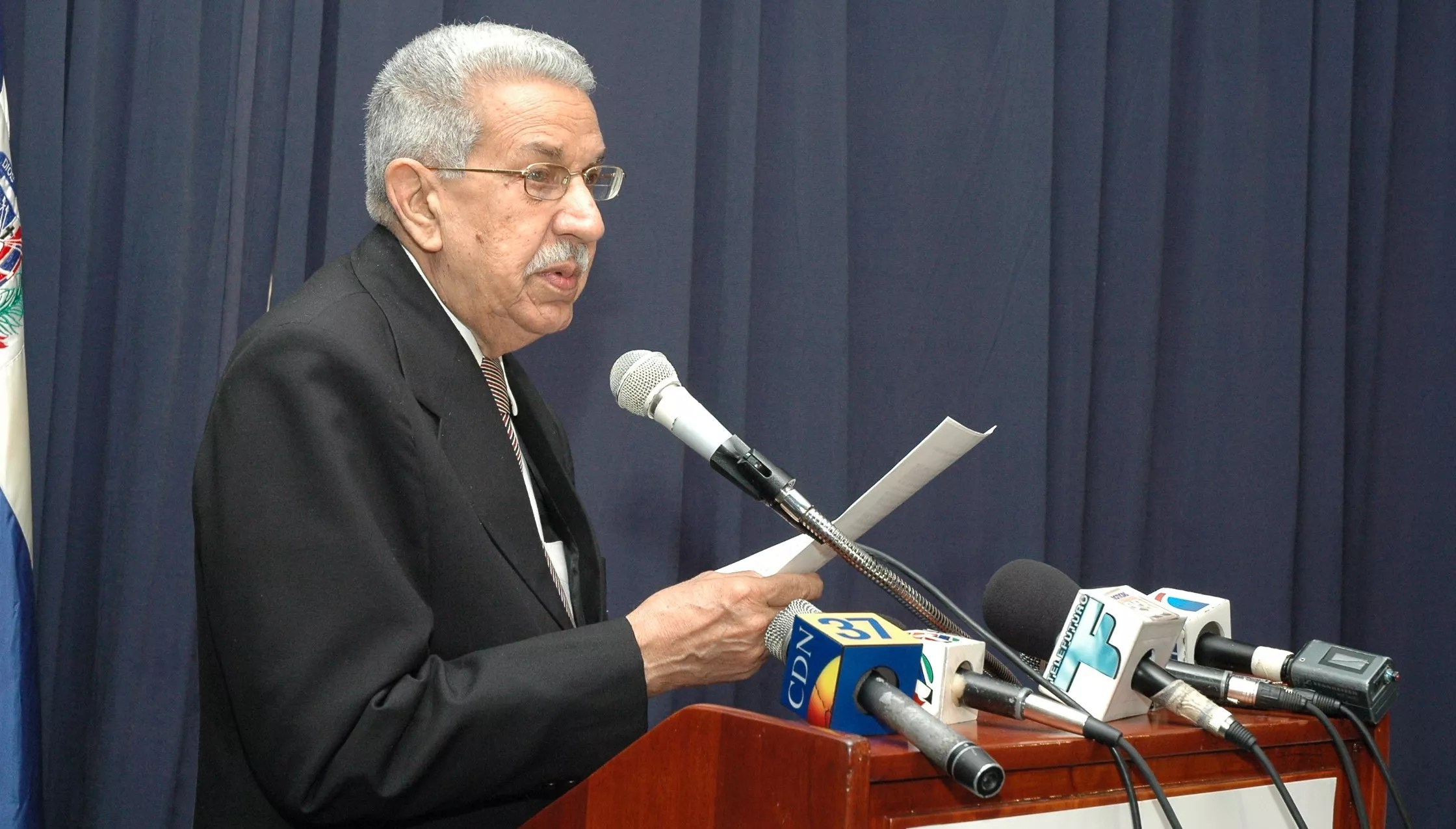 jose-joaquion-perez-savinon-presidente-instituto-duartiano-1