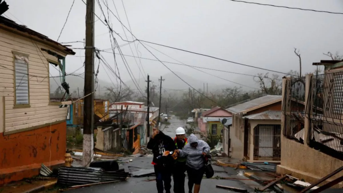 1505934266-2017-09-20t183236z2068483757rc1eed46ee40rtrmadp3storm-maria