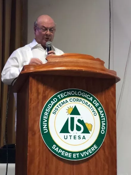 el-presidente-hm-dicta-conferencia-sobre-mipymes