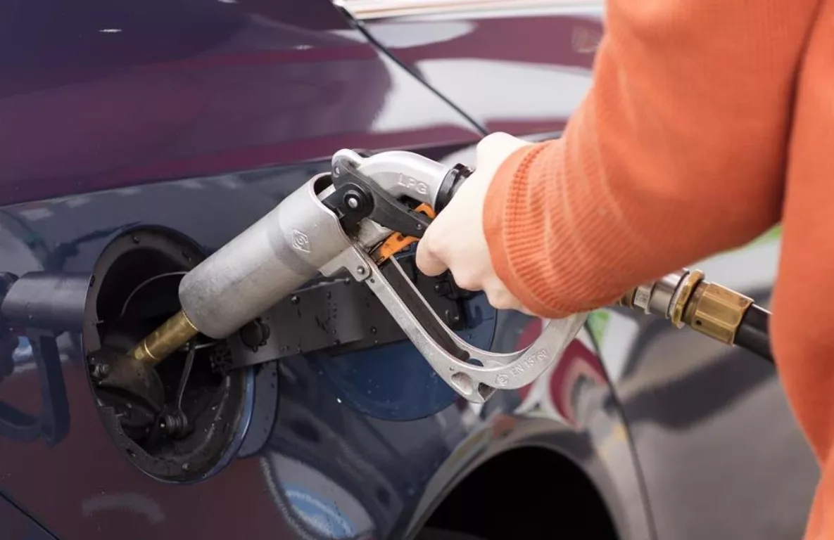Desde el pasado viernes las industrias de combustibles esperan respuesta del MICM.