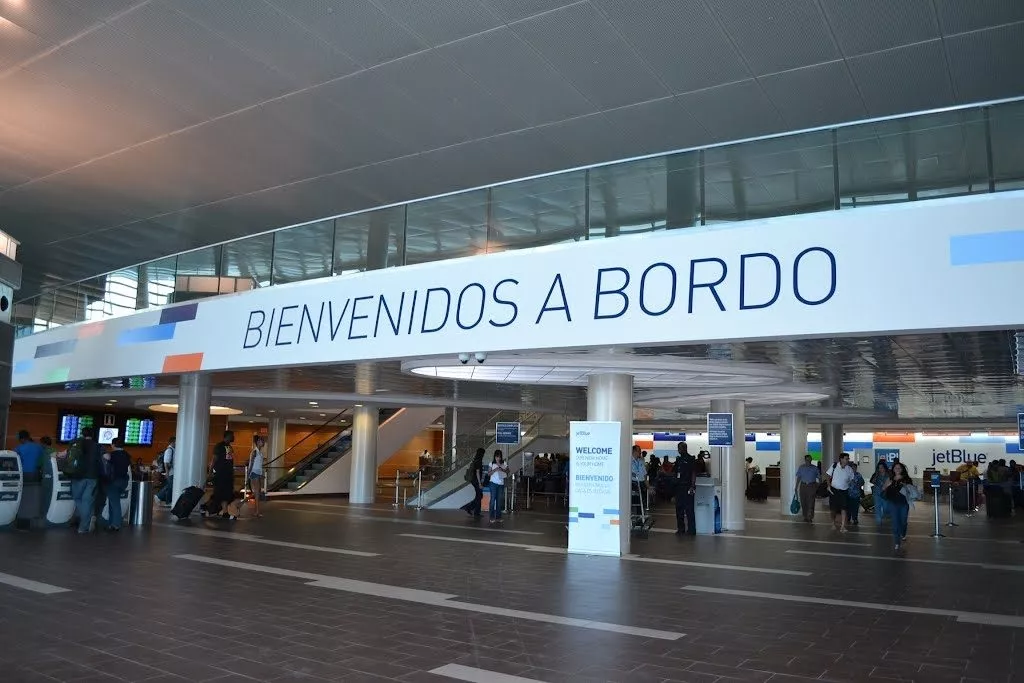 aeropuerto-luis-munoz-marin-puerto-rico