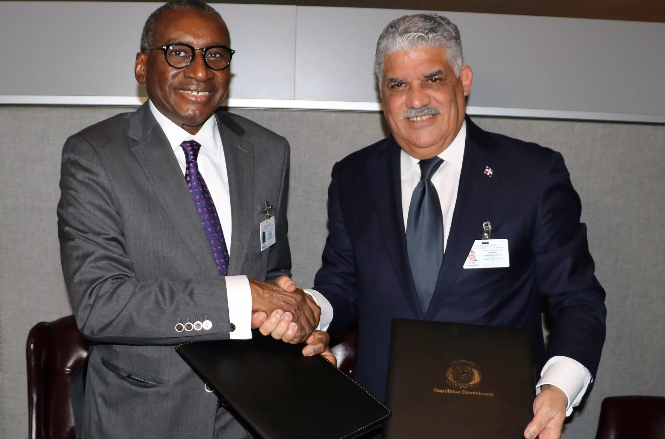 canciller-miguel-vargas-junto-a-su-homologo-de-senegal-sidiki-kaba